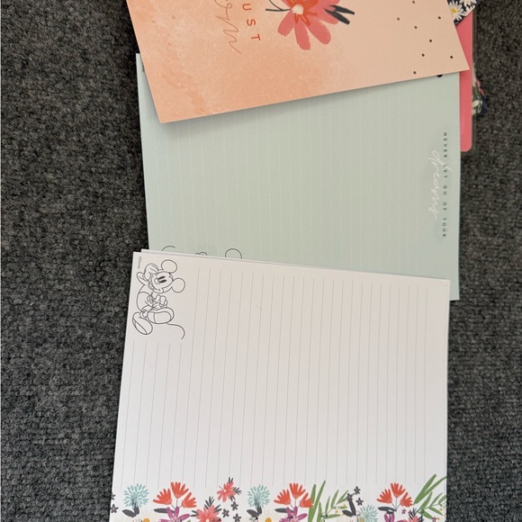 The Happy Planner Be Happy Mickey Mouse box set NWOT - Picture 15 of 16